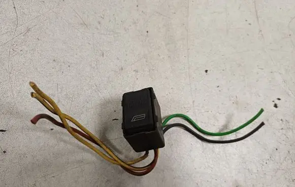 Audi A6 S6 C4 4A Electric window control switch