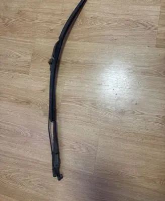 Toyota Aygo AB10 Front wiper blade arm