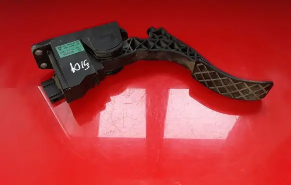 Volkswagen Polo Accelerator throttle pedal 6Q1721503E 0280752215