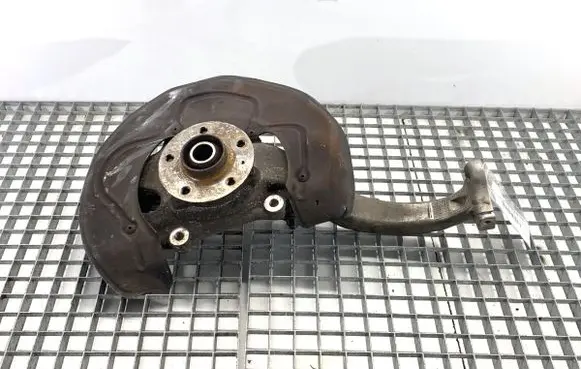 Audi A8 S8 D4 4H Front wheel hub spindle knuckle 