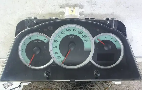 Toyota Corolla Verso E121 Speedometer (instrument cluster) 838000F060L