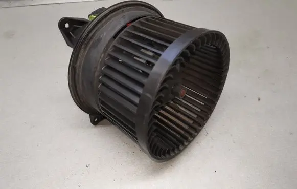 Ford Focus Heater fan/blower XS4H18456AD