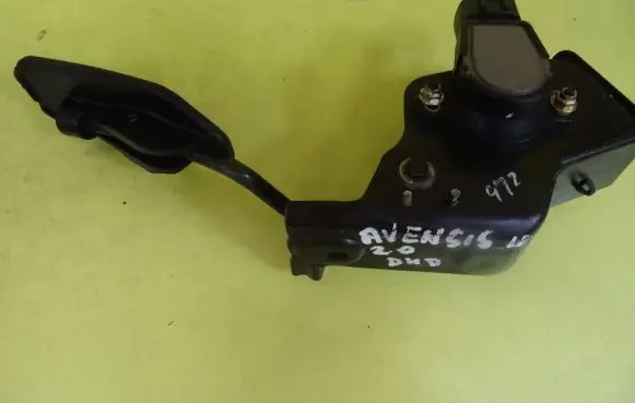 Toyota Avensis T250 Accelerator throttle pedal 8928135020 89281-35020