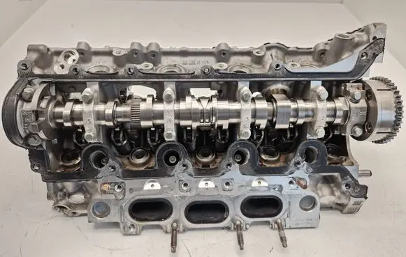 Mercedes-Benz A W177 Engine head A2820163600 110423582R 411123263