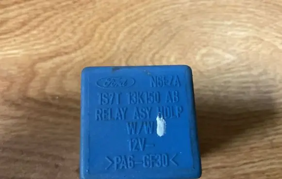 Ford Mondeo Mk III Other relay 1S7T13K150AB N657A