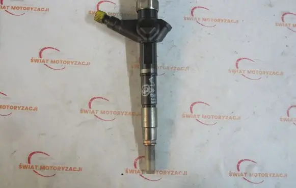Nissan Pathfinder R51 Fuel injector 16600EC00A