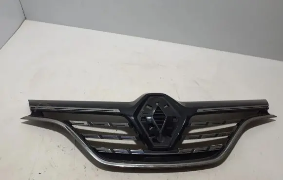 Renault Megane IV Front grill 623107151R