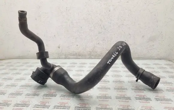 Volkswagen Touareg I Engine coolant pipe/hose 7L6122291F