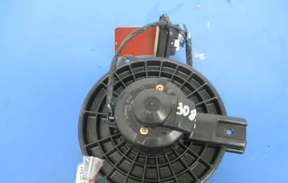 Mazda 323 F Heater fan/blower
