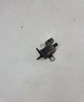 BMW 5 E34 Turbo solenoid valve 2243804