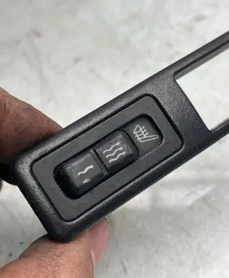 BMW Z3 E36 Seat heating switch 1387917 06600 6131