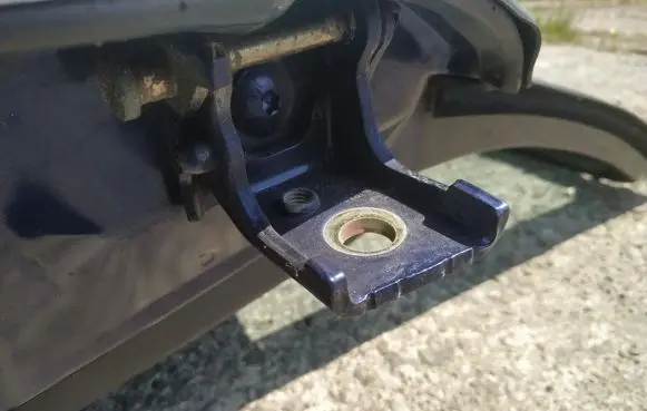 Citroen C5 Rear door lower hinge