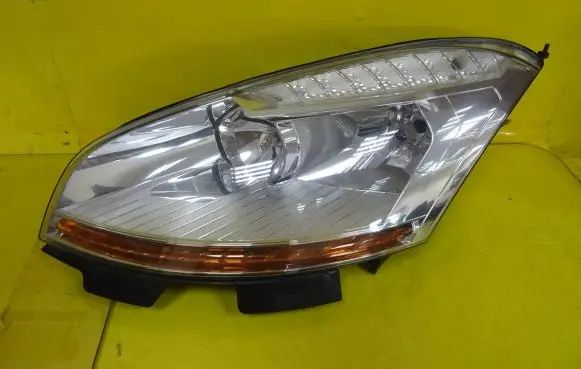 Citroen C4 I Picasso Headlight/headlamp