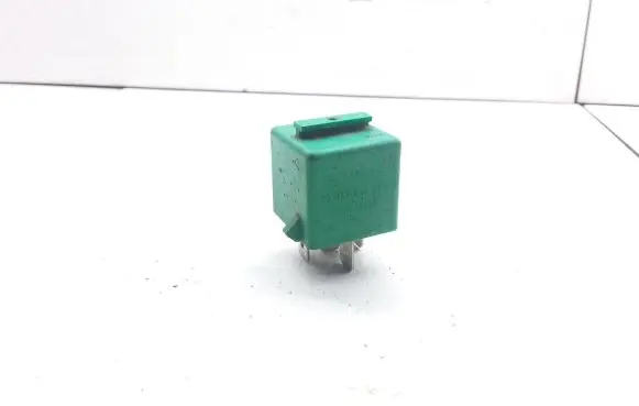 Land Rover Discovery Other relay YWB10032 V23134A52X137