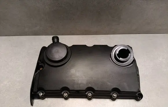Audi A6 S6 C6 4F Rocker cam cover 03G103475B 03G103469K