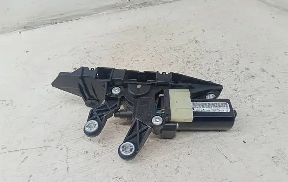 Audi A5 8T 8F Seat belt adjustment motor 8F0857760 306625899AD