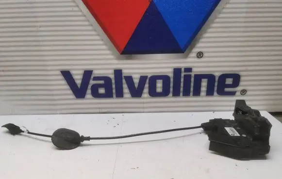 Renault Megane IV Front door lock 805020256R