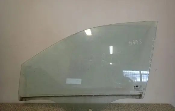 Hyundai Getz Sliding door window/glass 