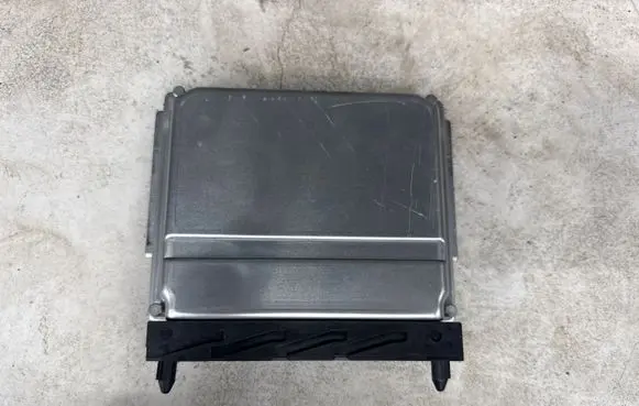Volvo S80 Engine control unit/module 0281011441