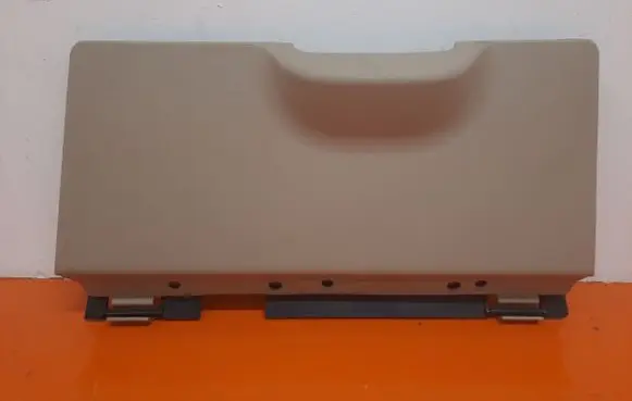 Ford Freestar Glove box M3023A2020