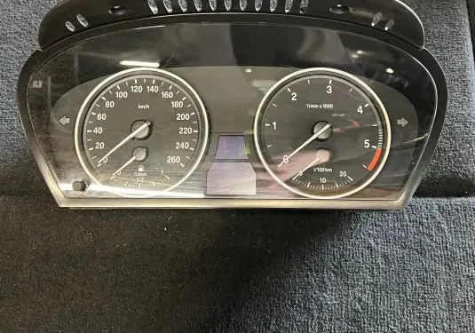 BMW X5 E70 Speedometer (instrument cluster) 9236818 62119236818