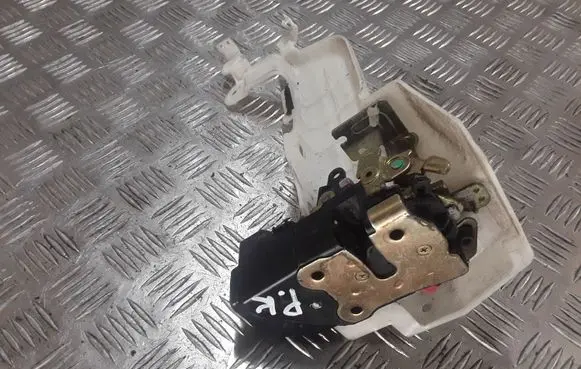 Chrysler Pacifica Front door lock