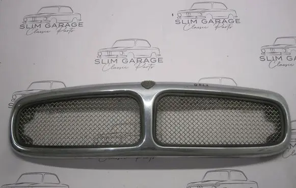 Jaguar XJ X308 Front bumper upper radiator grill BP0S94401