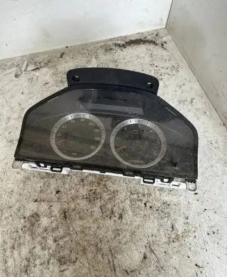 Volvo XC70 Speedometer (instrument cluster) 31270854AA