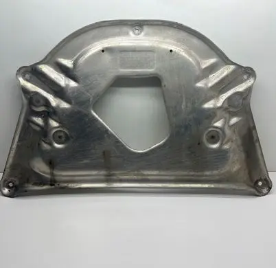 BMW 5 E60 E61 Engine splash shield/under tray 6759878
