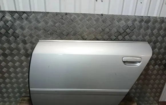 Audi A6 S6 C5 4B Rear door