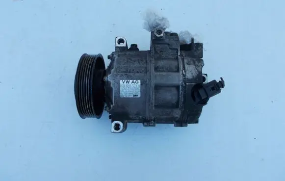 Volkswagen Golf V Air conditioning (A/C) compressor (pump) 1K0820803N