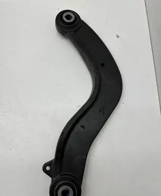 Volvo C40 Rear upper control arm/wishbone 32333575