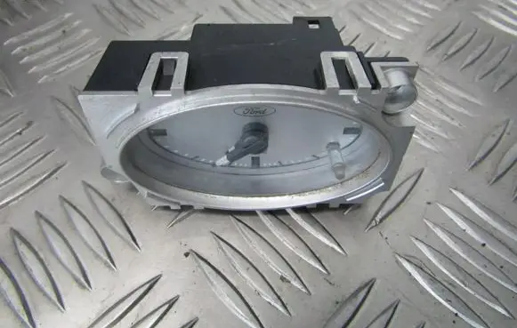 Ford Mondeo Mk III Screen/display/small screen 1S7115000AG 1S71-15000-AG