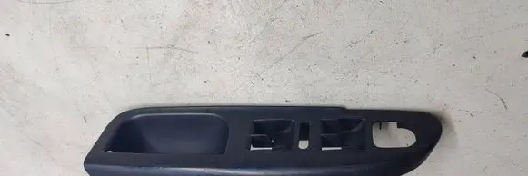 Volkswagen PASSAT B6 Front door window switch trim 3c1867171B