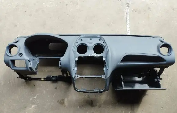 Ford Fiesta Dashboard 6S6XA044L96AAW