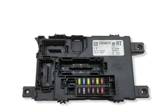 Opel Corsa D Fuse module 13350672 401154265 28269217