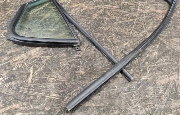 KIA Optima Rear vent window glass 