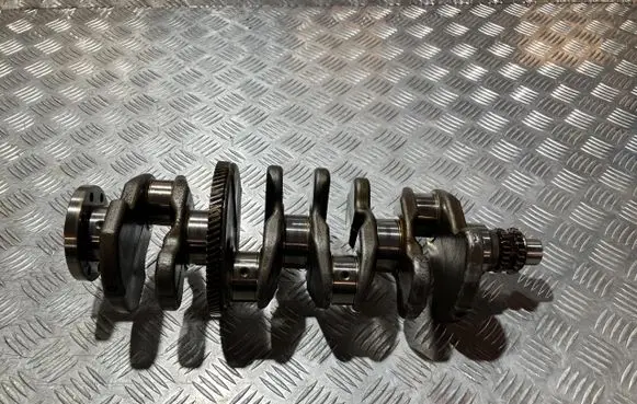 Mercedes-Benz C W205 Crankshaft A2740300101