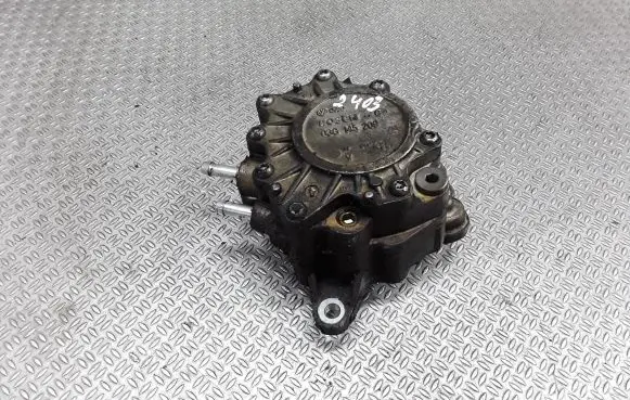 Audi A3 S3 8P Vacuum pump 03G145209