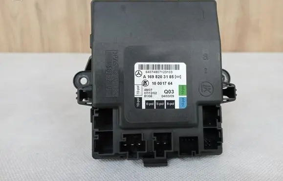 Mercedes-Benz B W245 Door control unit/module 1698203185 A1698203185