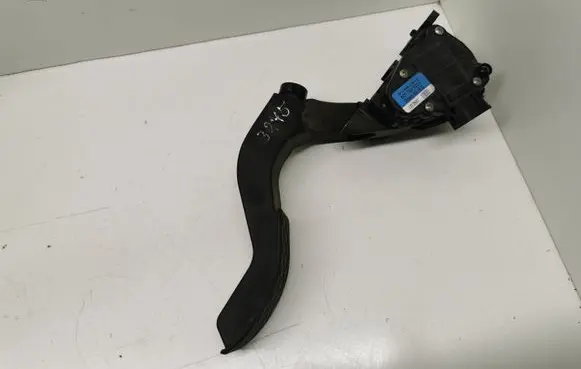 Audi A6 S6 C5 4B Accelerator throttle pedal 8D1723523F