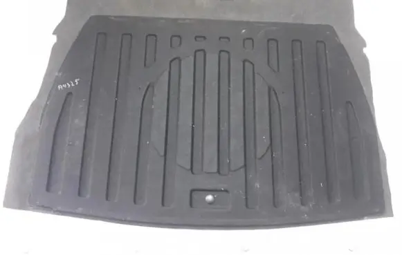 Trunk/boot mat liner