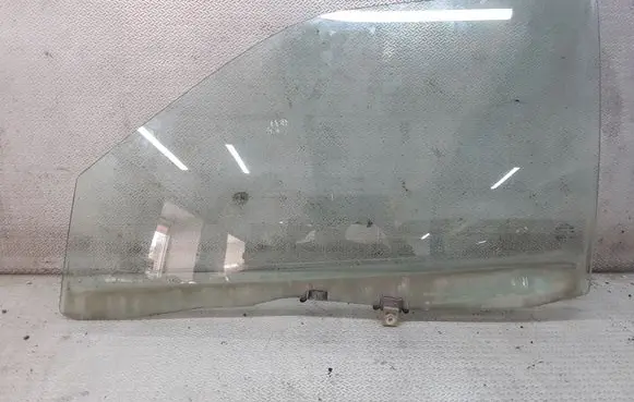 Opel Frontera B Front door window glass four-door
