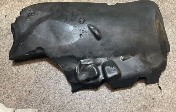 BMW 3 GT F34 Heat shield in engine bay 8513137 20668510