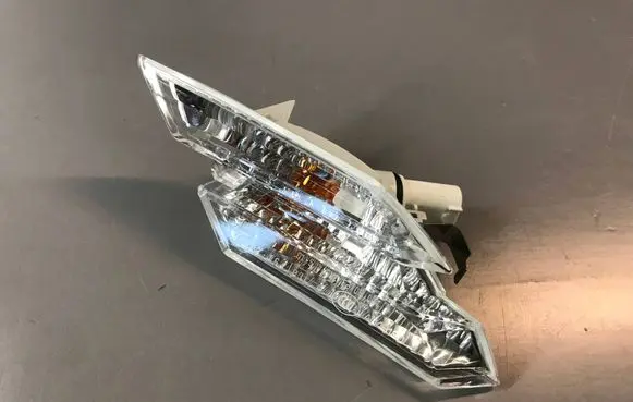 BMW 6 E63 E64 Front fender indicator light 7165809 63137165809