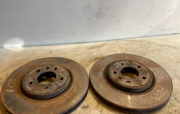 Opel Astra J Front brake disc