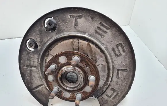 Tesla Model S Rear wheel hub 107216100A