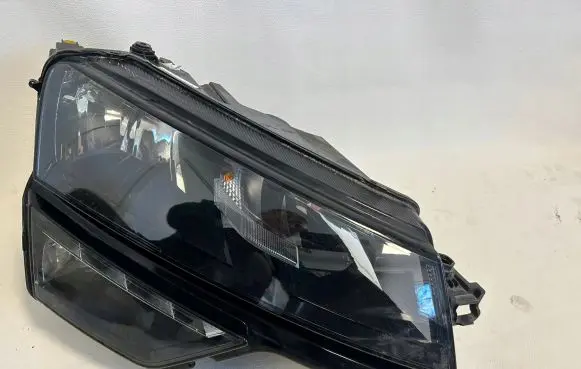 Skoda Karoq Headlight/headlamp