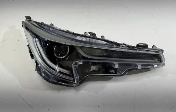 Toyota Corolla E210 E21 Headlight/headlamp 8111002S70