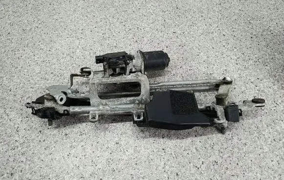 Mazda 3 II Front wiper linkage